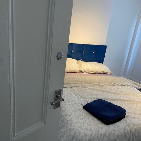 Marvellous Room 2 Stoke-on-Trent Dış mekan fotoğraf